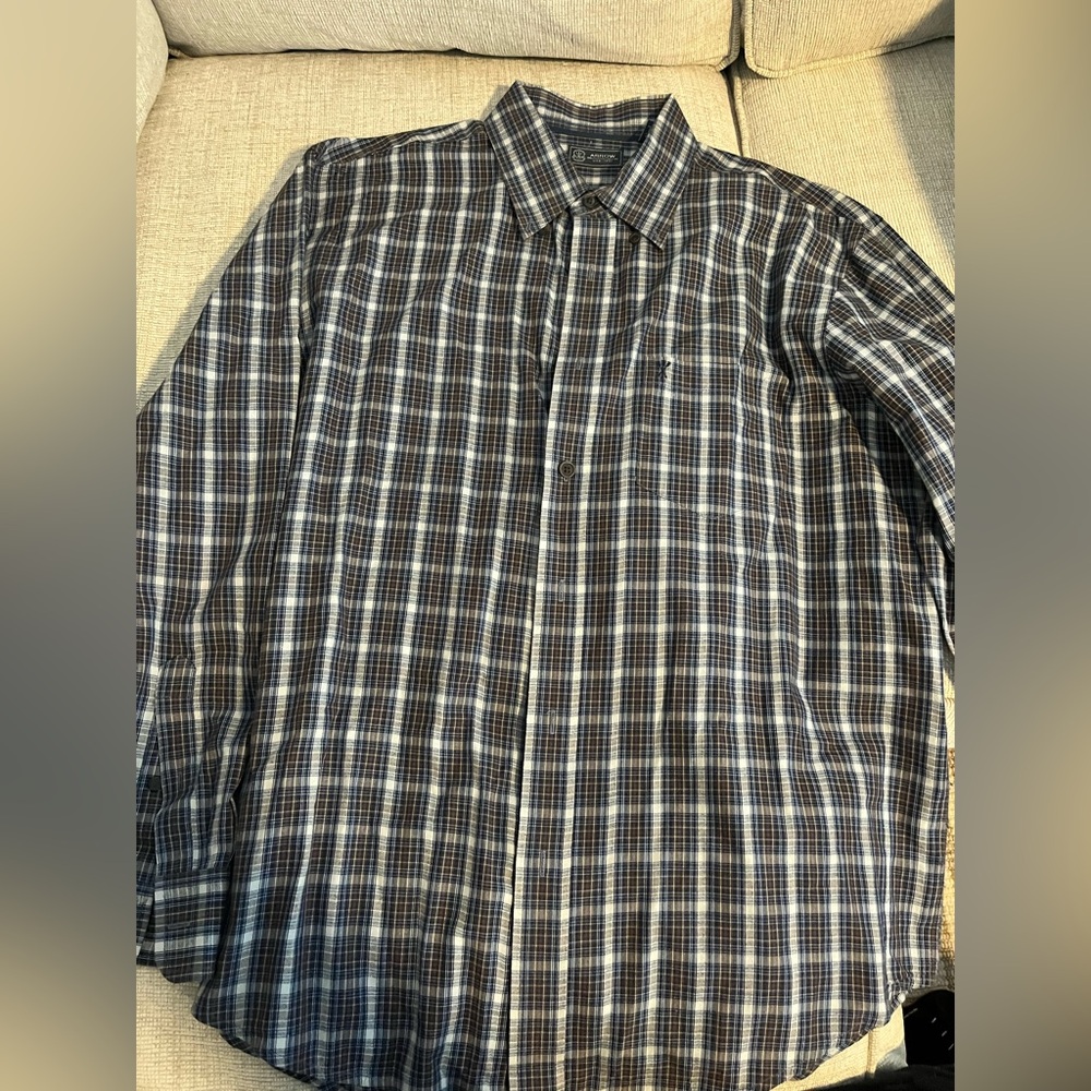 Men’s long sleeve button up dress shirt size- size large - arrow brand
